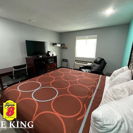 Super 8 By Wyndham Emporia Motel Eksteriør billede