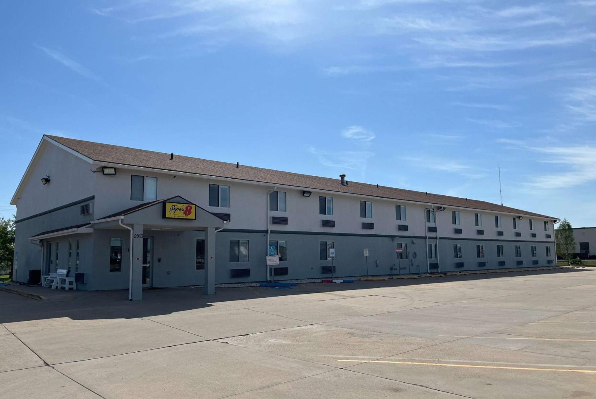 Super 8 By Wyndham Emporia Motel Eksteriør billede